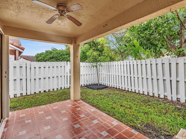 255 Somerset Way, Weston FL 33326