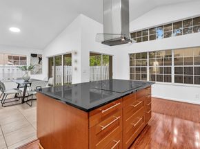 255 Somerset Way, Weston FL 33326
