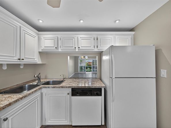 1541 S Ocean Blvd 111, Lauderdale By The Sea FL 33062