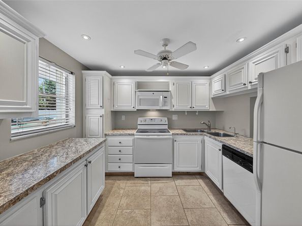 1541 S Ocean Blvd 111, Lauderdale By The Sea FL 33062