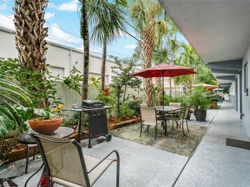 1125 NW 30th Ct