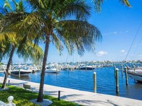 802 W Windward Way 211, Lantana FL 33462