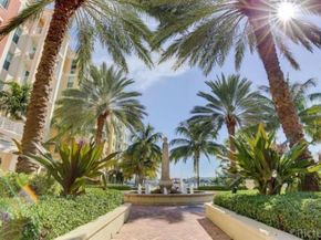 802 W Windward Way 211, Lantana FL 33462