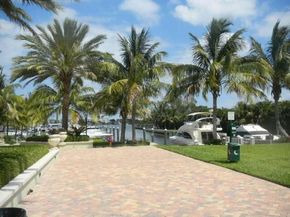 802 W Windward Way 211, Lantana FL 33462