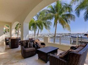 802 W Windward Way 211, Lantana FL 33462