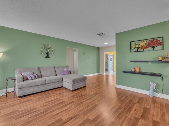 4623 NW 46th St, Tamarac FL 33319