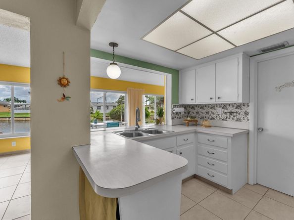 4623 NW 46th St, Tamarac FL 33319