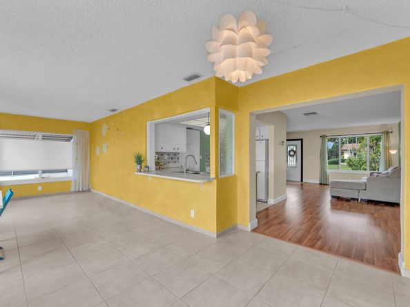 4623 NW 46th St, Tamarac FL 33319
