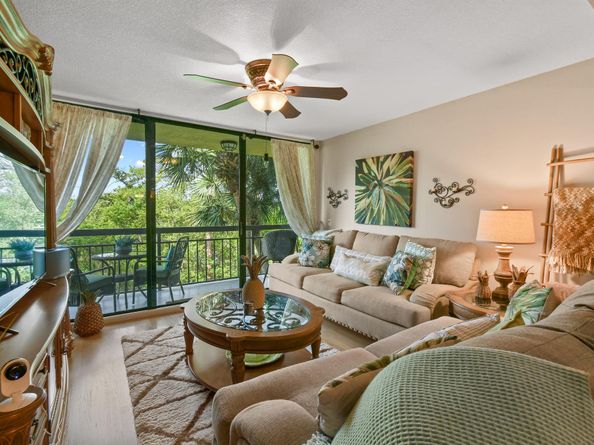 1901 Marina Isle Way 305, Jupiter FL 33477