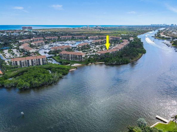 1901 Marina Isle Way 305, Jupiter FL 33477