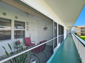 5300 Washington St J214, Hollywood FL 33021
