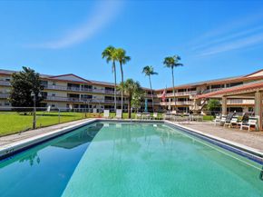 5300 Washington St J214, Hollywood FL 33021
