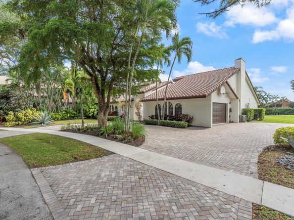 2700 NW 26th Street, Boca Raton FL 33434