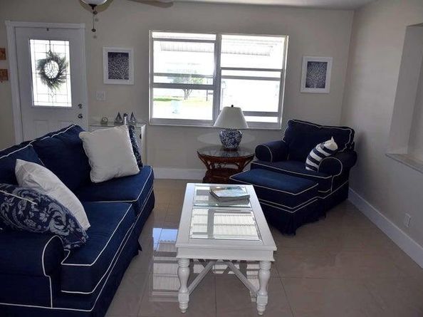 911 SW 6th Avenue, Boynton Beach FL 33426