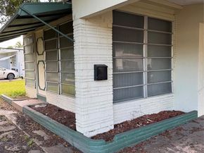 413 SW 24th Ave, Fort Lauderdale FL 33312