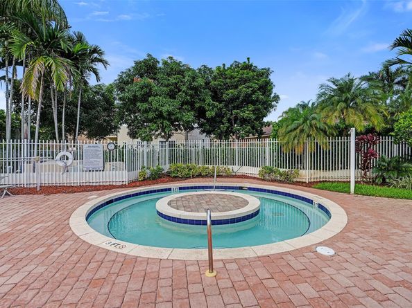 1885 NW 74th Way, Pembroke Pines FL 33024