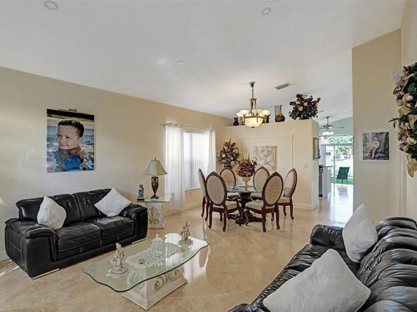 1885 NW 74th Way, Pembroke Pines FL 33024