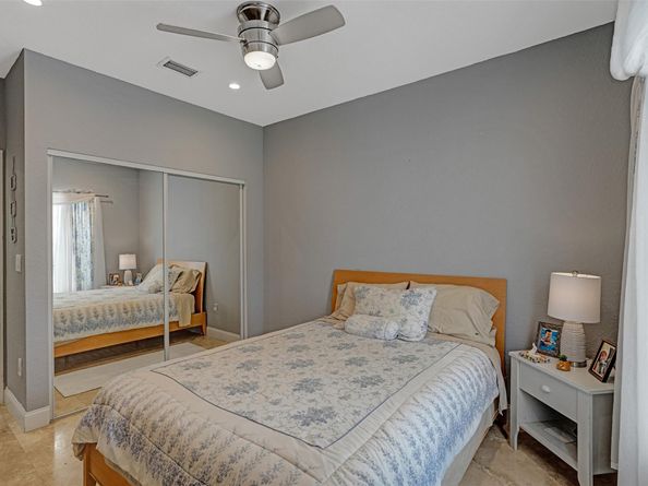 1885 NW 74th Way, Pembroke Pines FL 33024