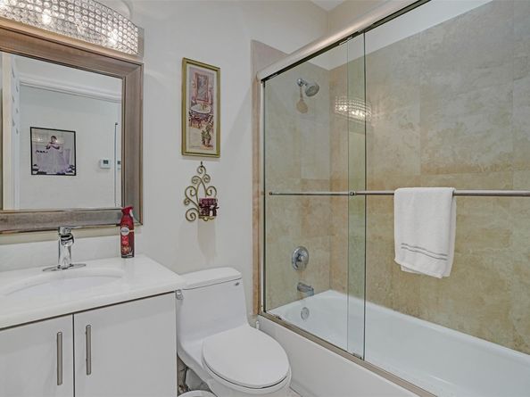 1885 NW 74th Way, Pembroke Pines FL 33024