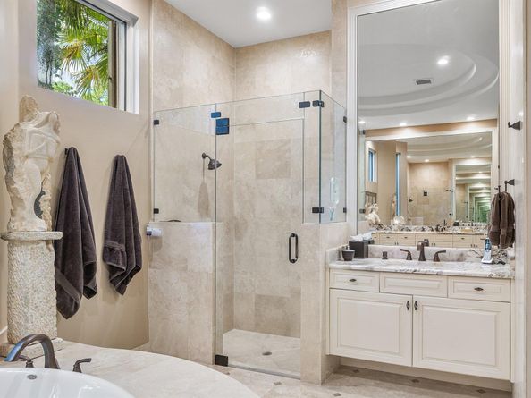 155 Remo Place, Palm Beach Gardens FL 33418