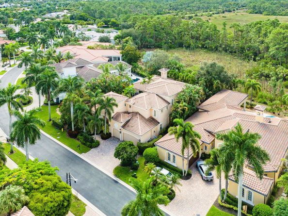 155 Remo Place, Palm Beach Gardens FL 33418