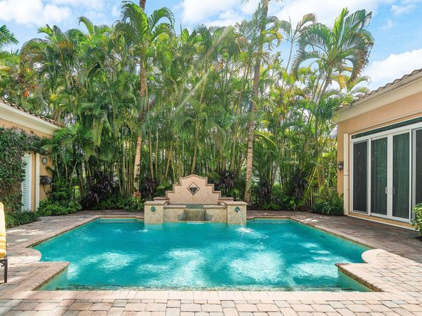 155 Remo Place, Palm Beach Gardens FL 33418