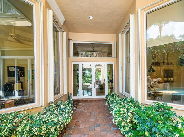 155 Remo Place, Palm Beach Gardens FL 33418