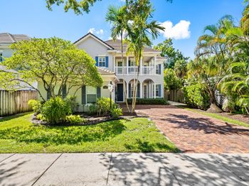 810 SE 5th Ct