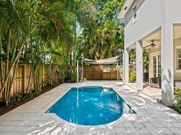 810 SE 5th Ct, Fort Lauderdale FL 33301