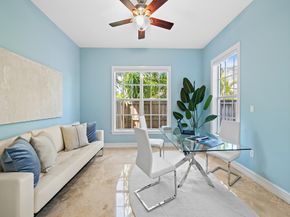 810 SE 5th Ct, Fort Lauderdale FL 33301