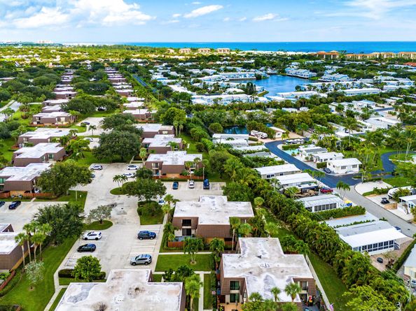 1914 19th Court 34 B, Jupiter FL 33477