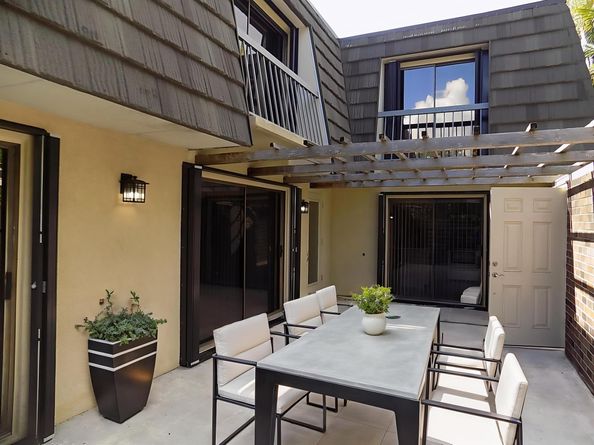 619 6th Terrace, Palm Beach Gardens FL 33418