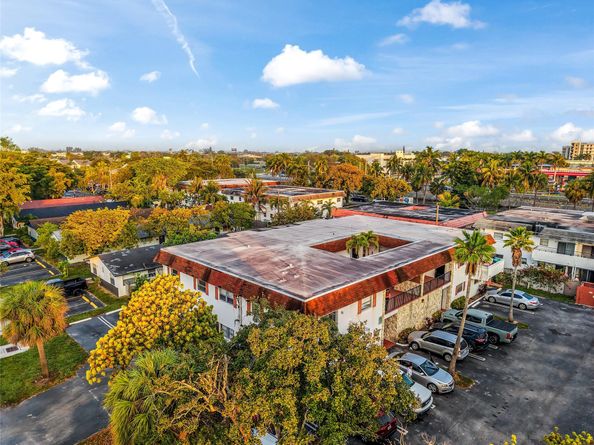 321 SW 1st Ct K5, Pompano Beach FL 33060