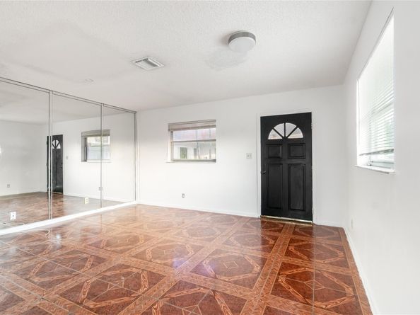 321 SW 1st Ct K5, Pompano Beach FL 33060
