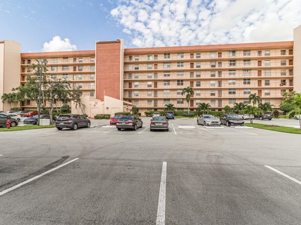 14671 Bonaire Boulevard 602, Delray Beach FL 33446