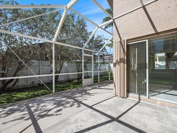 17646 10th st., Pembroke Pines FL 33029