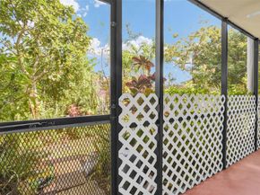 935 NE 199th St 10316, Miami FL 33179
