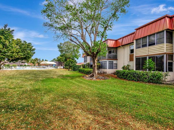 12027 Greenway Circle S 103, Royal Palm Beach FL 33411