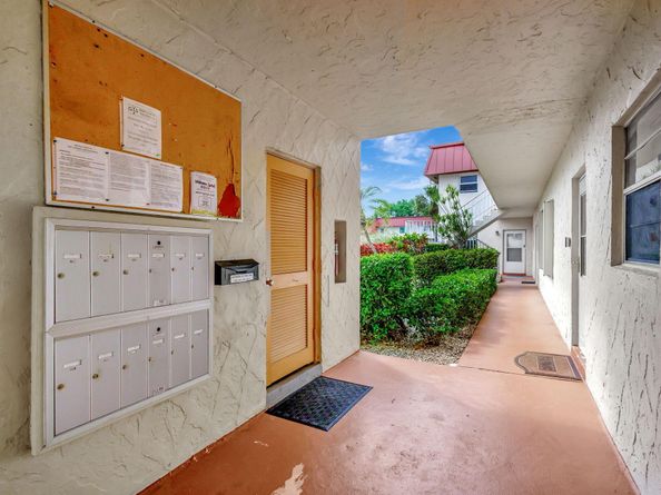 12027 Greenway Circle S 103, Royal Palm Beach FL 33411