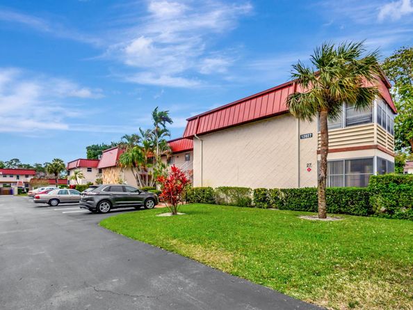 12027 Greenway Circle S 103, Royal Palm Beach FL 33411