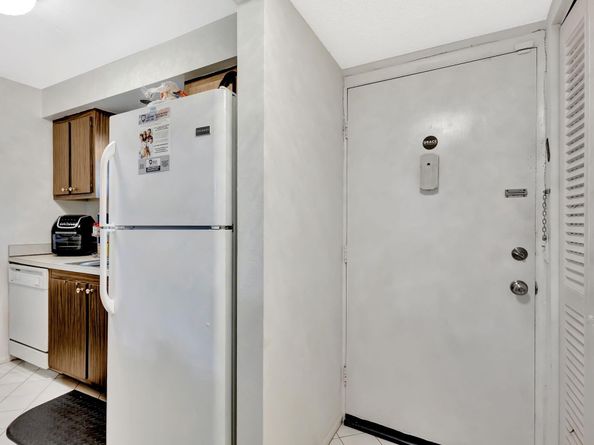 12027 Greenway Circle S 103, Royal Palm Beach FL 33411