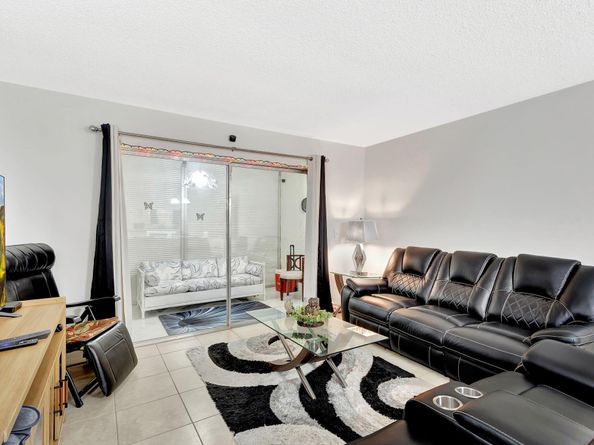 12027 Greenway Circle S 103, Royal Palm Beach FL 33411