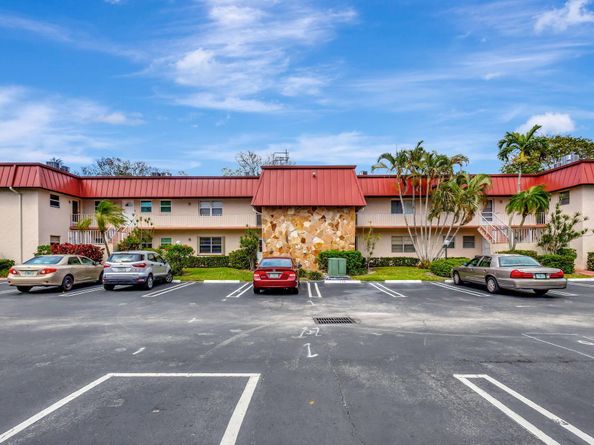 12027 Greenway Circle S 103, Royal Palm Beach FL 33411