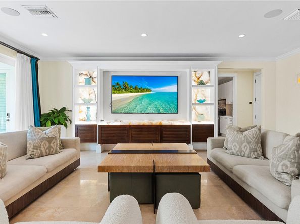 57 Fort Royal Is, Fort Lauderdale FL 33308
