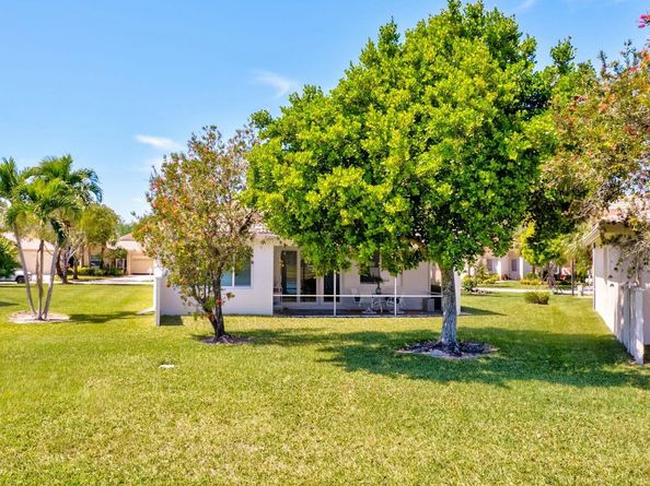2737 Clipper Circle, West Palm Beach FL 33411