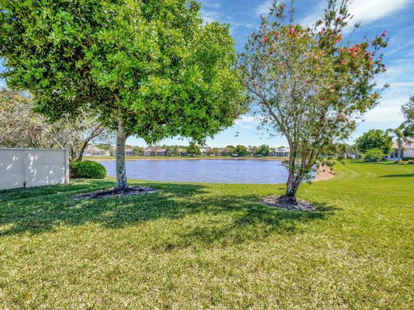 2737 Clipper Circle, West Palm Beach FL 33411