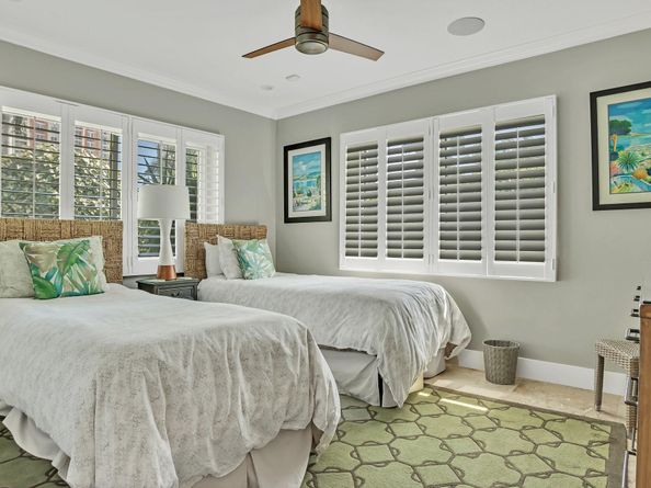 2013 NE 32nd Ave, Fort Lauderdale FL 33305