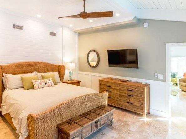 2013 NE 32nd Ave, Fort Lauderdale FL 33305