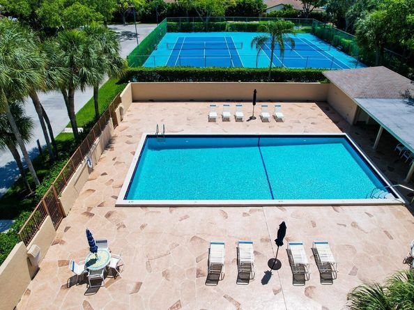 3939 NE 5th Avenue D201, Boca Raton FL 33431