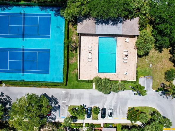 3939 NE 5th Avenue D201, Boca Raton FL 33431